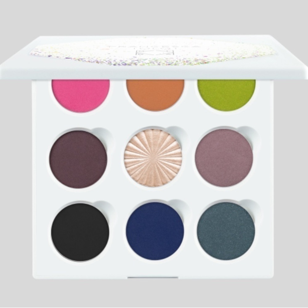 Ofra Cosmetics Infinite Palette by Francesca Tolot - Picture 2 of 9
